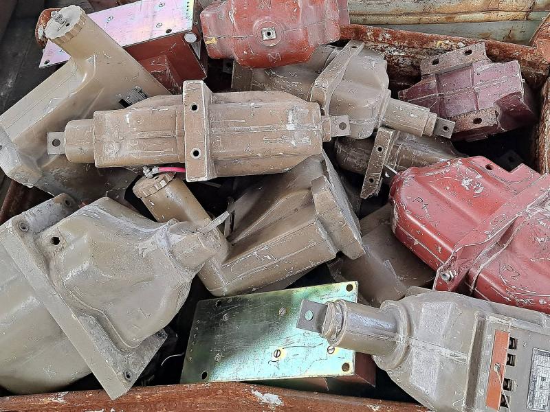 097 Cu - Elektro motory, trafa, cívky v plastu 097 Cu - Elektro motory, trafa, cívky v plastu