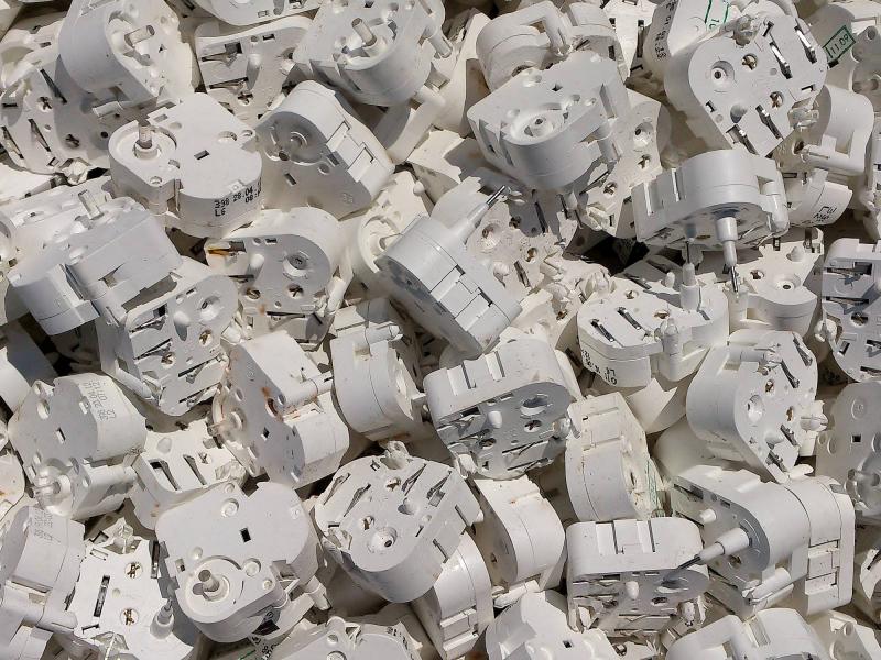 097 Cu - Elektro motory, trafa, cívky v plastu 097 Cu - Elektro motory, trafa, cívky v plastu