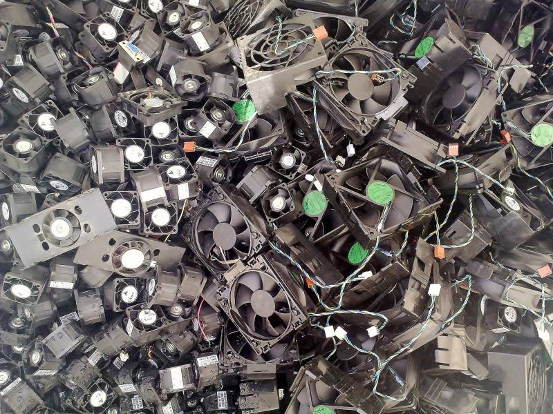 097 Cu - Elektro motory, trafa, cívky v plastu 097 Cu - Elektro motory, trafa, cívky v plastu