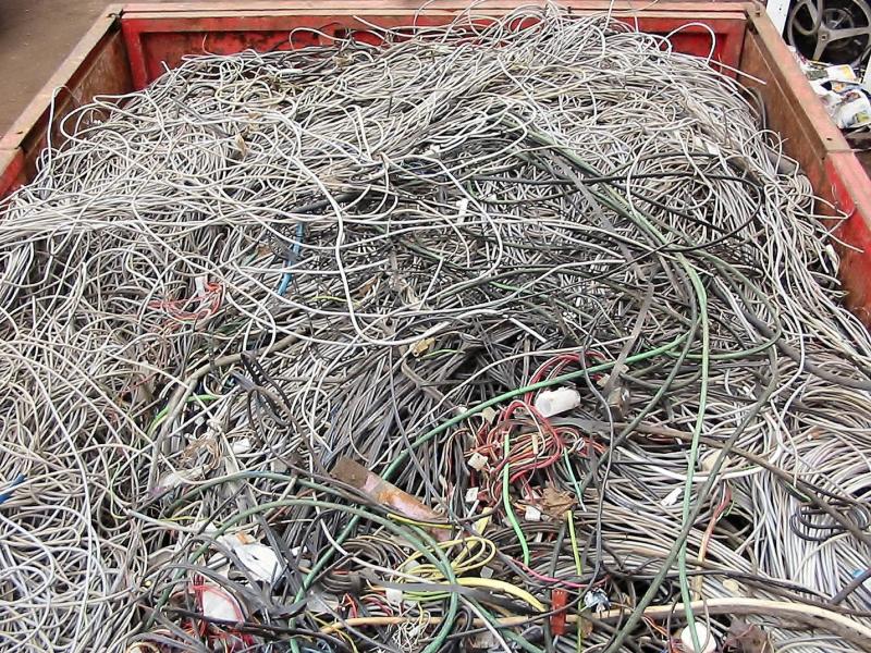 117 Cu vodič s izolací, kabel výcežilový očištěný 117 Cu vodič s izolací, kabel výcežilový očištěný