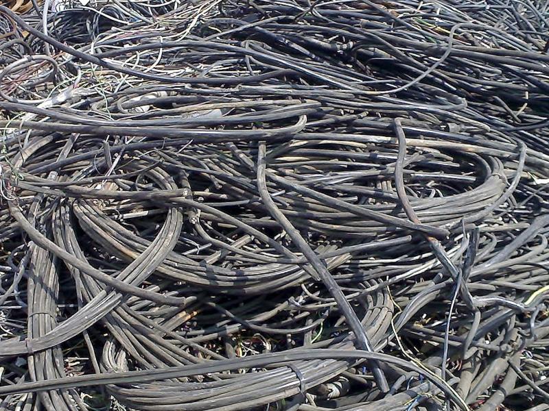 223 Al vodič s izolací, kabely mix, opředený 223 Al vodič s izolací, kabely mix, opředený