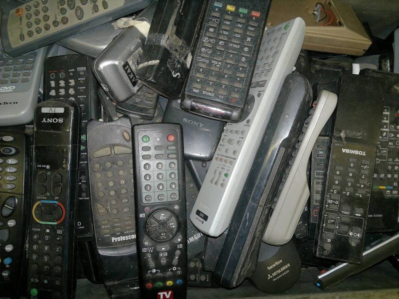 700 Elektrošrot, klávesnice, myši, ovladače 700 Elektrošrot, klávesnice, myši, ovladače