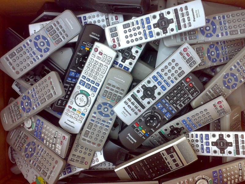 700 Elektrošrot, klávesnice, myši, ovladače 700 Elektrošrot, klávesnice, myši, ovladače