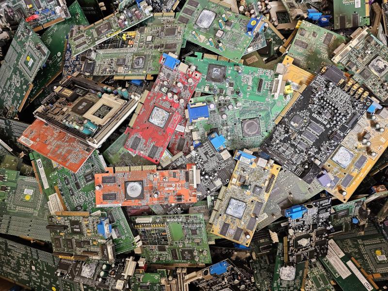 740 Rozšiřující karty, PCI, AGP, VESA 740 Rozšiřující karty, PCI, AGP, VESA
