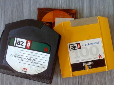 Plzeňský skart a.s. - skartace, likvidace - zálohovací média Plzeňský skart a.s. - skartace, likvidace - zálohovací média