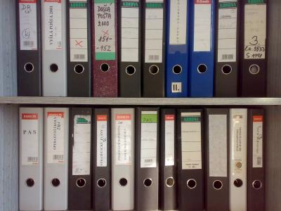 pPlzeňský skart a.s. - skartace, likvidace - písemnosti se šanony pPlzeňský skart a.s. - skartace, likvidace - písemnosti se šanony